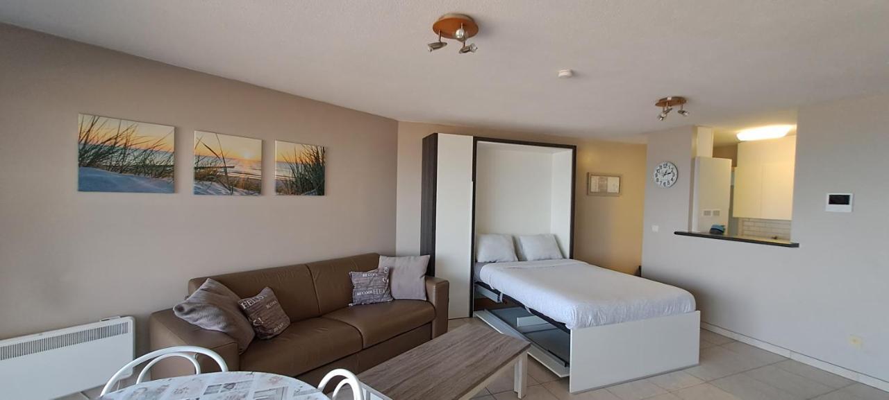 Large Beachstudio Seaview Blankenberge Near Brugge Esterno foto
